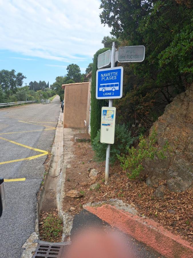 Location Vacance Vue Mer 4 A 6 Personnes Cavalaire-sur-Mer Exteriör bild