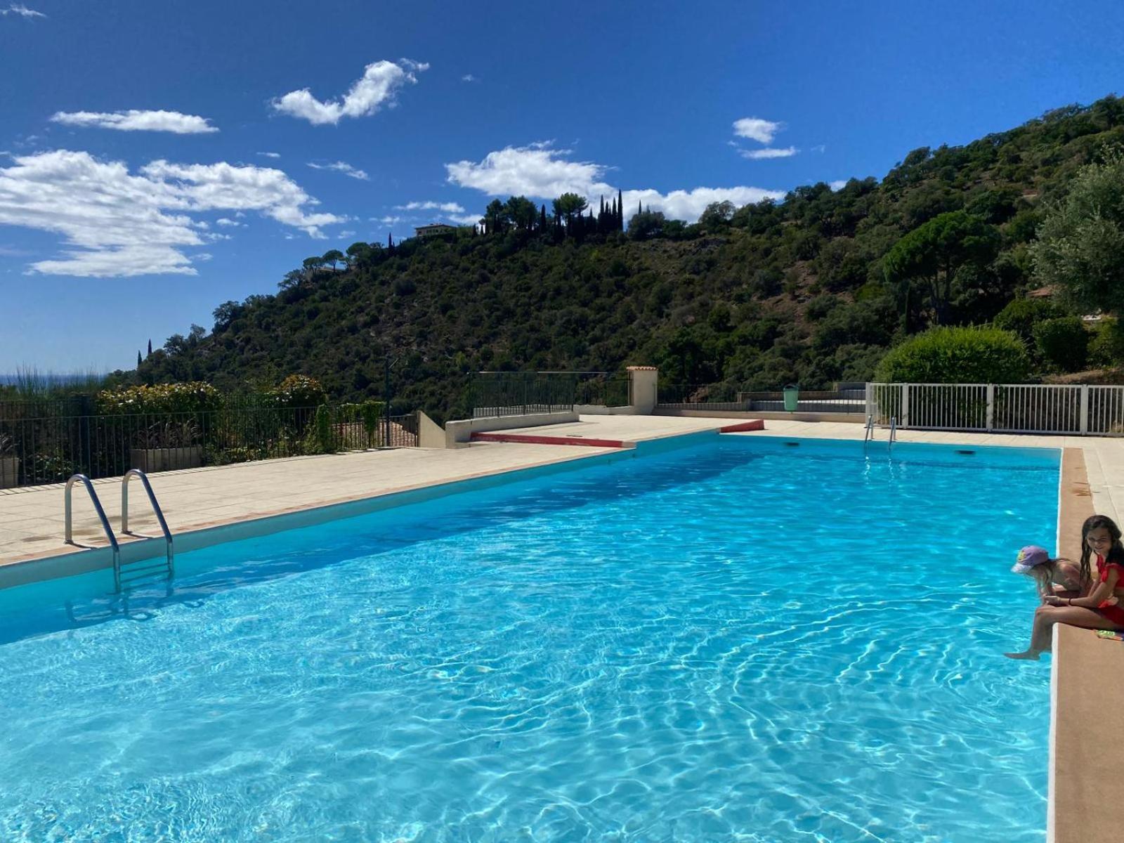 Location Vacance Vue Mer 4 A 6 Personnes Cavalaire-sur-Mer Exteriör bild